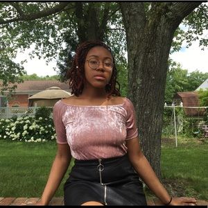 KENDALL & KYLIE Crushed Velvet Pink Shirt